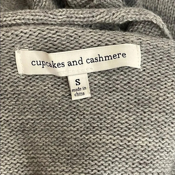 Cupcakes and Cashmere | Toro Kimono Oversized Wool Blend Stripe Open - Picture 4 of 6